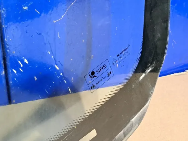 Volvo XC90 2009 etulasi OEM 31371929 image 3