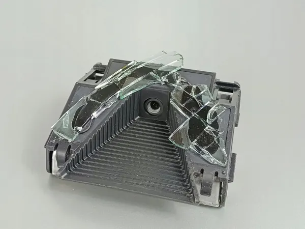 Caméra avant pare-brise OEM 4980036000 - SsangYong image 2