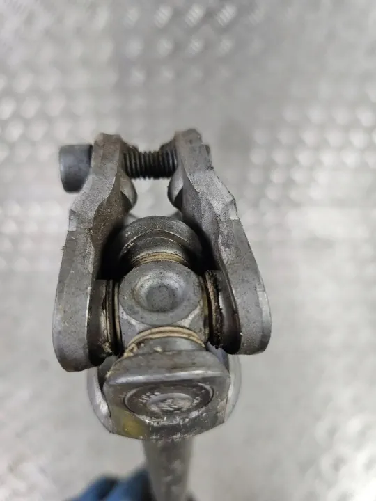 Audi Q7 2018 Rattstångsled OEM 4M2419753B image 3