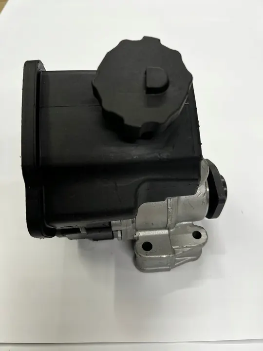 Servostyrningspump Mercedes A0034667201 A0024667601 image 4