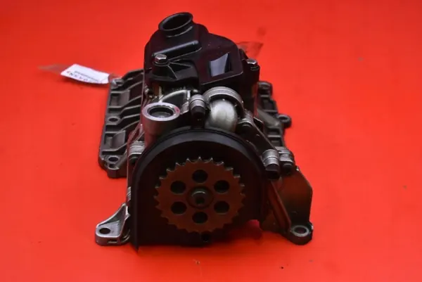 Bomba de aceite usada OEM 7798014 para BMW E90/E91 2.0D image 5