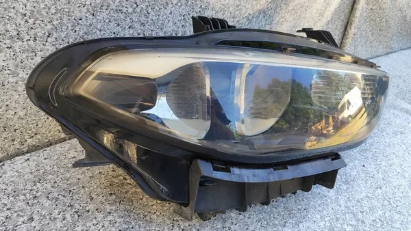 FIAT TIPO 2 II 15-22 Kombi Farol Direito OEM 52113796 image 2