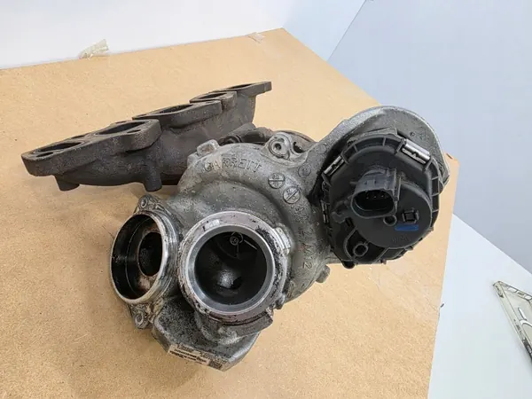Turbo OEM 05L253019P para VW 2.0 TDI - Usado image 4