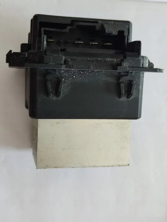 Blowerweerstand Renault Trafic III Clio IV 271502045R image 3