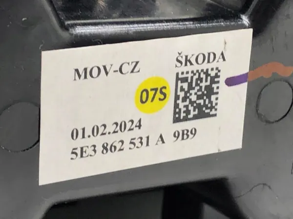 Getränkehalter OEM 5E3862531A für Skoda Octavia IV image 4