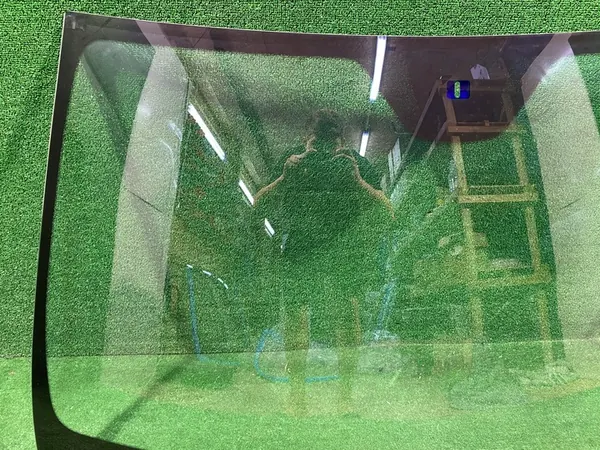 MERCEDES C-KLASA W204 PARABREZZA ANTERIORE A2046706601 image 6