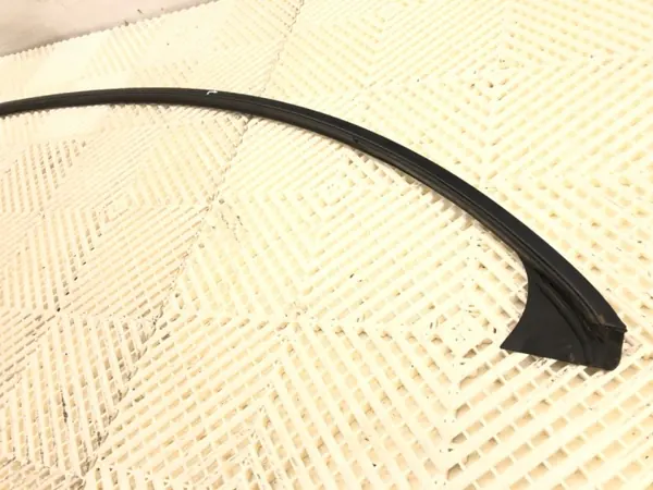Saiote lateral esquerdo OEM LORK-2246-26765 Mercedes CLA image 4