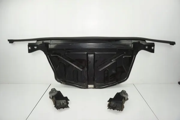 Mercedes W251 moottorin väliseinä OEM 2516201478 image 2