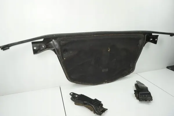 Mercedes W251 moottorin väliseinä OEM 2516201478 image 10