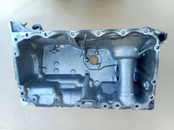 Cárter de aceite BMW OEM 8580123 para motor B47 Diesel image 4