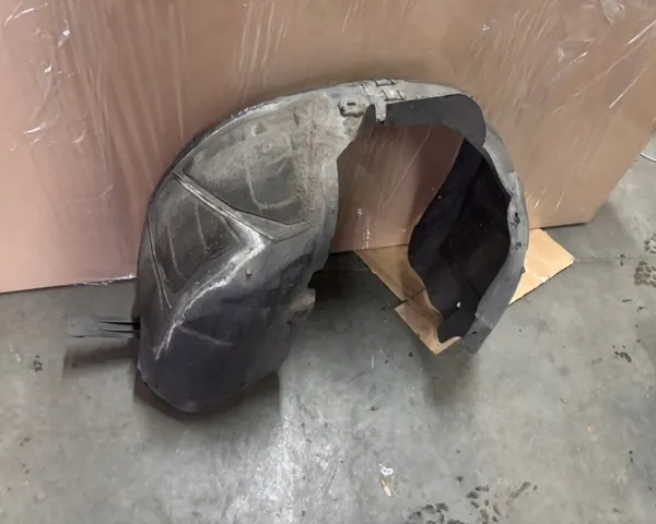 OEM 13382122 Etu-oikea lokasuoja Opel Astra image 2