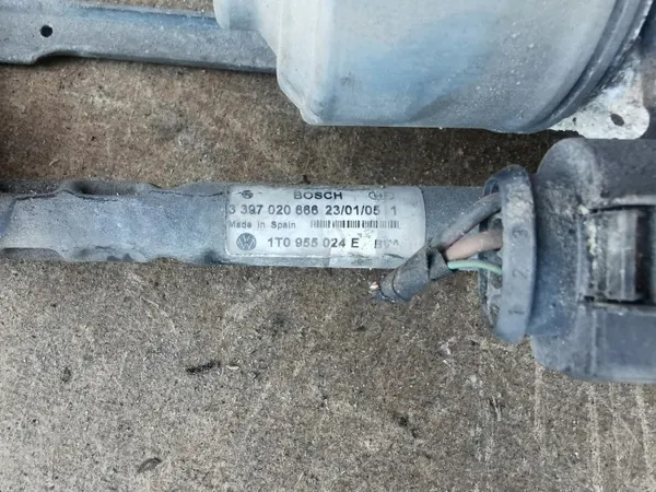OEM 1T0955120C Voor rechter ruitenwissermotor voor VW Touran image 3