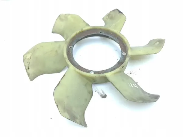 Ventilatorblad OEM 1320A015 voor Mitsubishi Pajero 2007 image 6