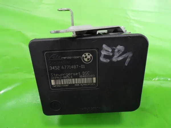 Bomba ABS OEM 3451-6771486-01 para BMW E81 image 2