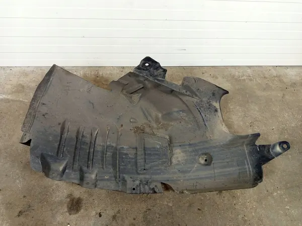 Oikea etupyöräkaari Mercedes-Benz C207 W207 A2076901730 image 3