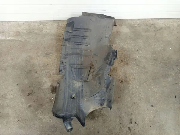 Oikea etupyöräkaari Mercedes-Benz C207 W207 A2076901730 image 4