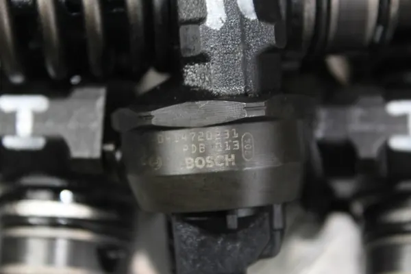 Iniettori Carburante 1.9 TDI 130CV Completi image 2