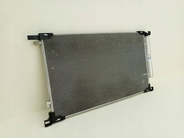 Toyota RAV4 V 5 2018- AC-kondensaattori OEM image 3