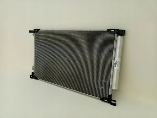 Toyota RAV4 V 5 2018- AC-kondensaattori OEM image 5