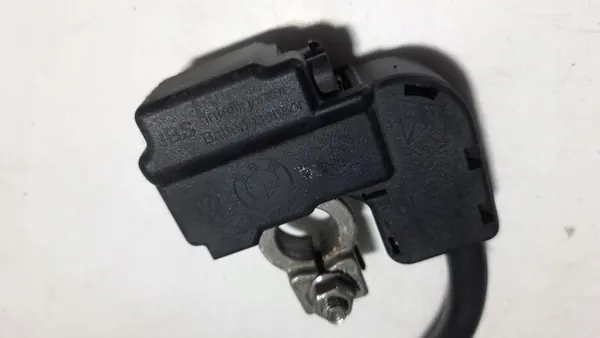 KLEMA BEZPIECZNIK MINUS MINUSOWA BMW E60 E61 image 2