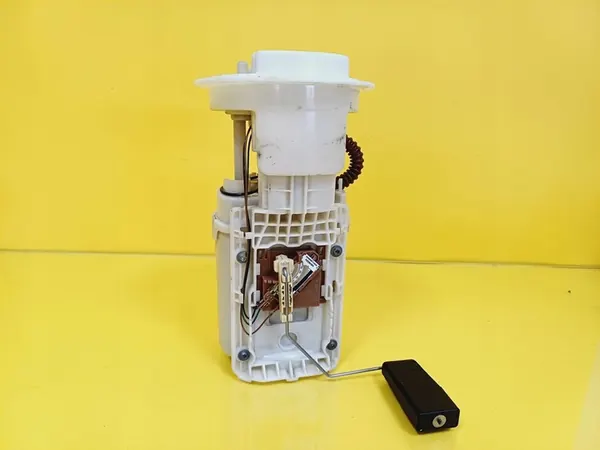 Bomba de Combustível VW Golf V 1.4 16V 1K0919051M image 6