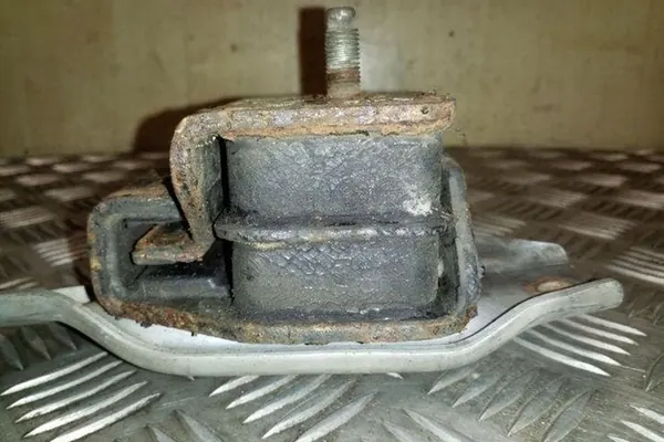 Moottorin tuki SUBARU LEGACY V (BM) 2.0L bensiini OEM image 7