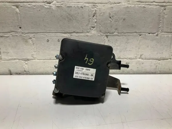 Bomba ABS usada OEM 6783366 para BMW 5 E60 3.0L image 2