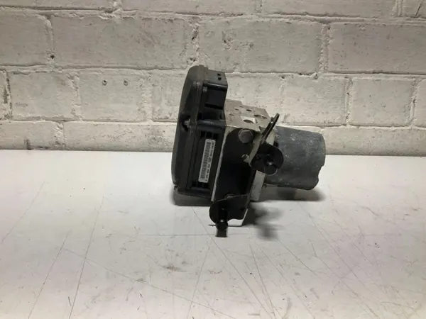 Bomba ABS usada OEM 6783366 para BMW 5 E60 3.0L image 6