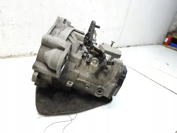 Manuaalivaihteisto KBL 0A4301107H Audi A3 8PA 1.9 TDI image 6