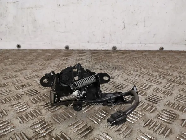 Toyota C-HR Motorkapslot OEM FBZ11380 - Gebruikt image 2