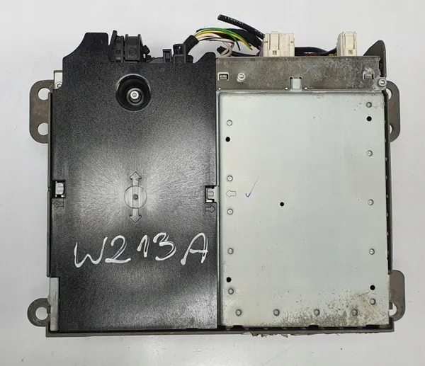 Mercedes-Benz NTG6 Navigationseinheit OEM A2139007338 image 2