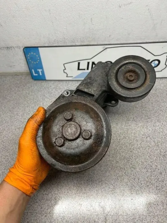 Pompe de direction assistée BMW OEM 7474746 pour Série 5 E39 image 3