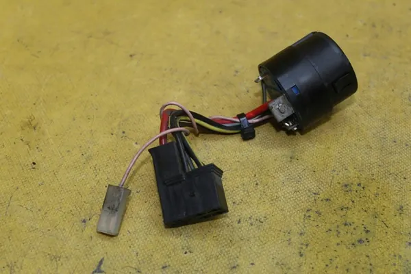 Interruptor de encendido A0005458808 VW LT 35 image 2