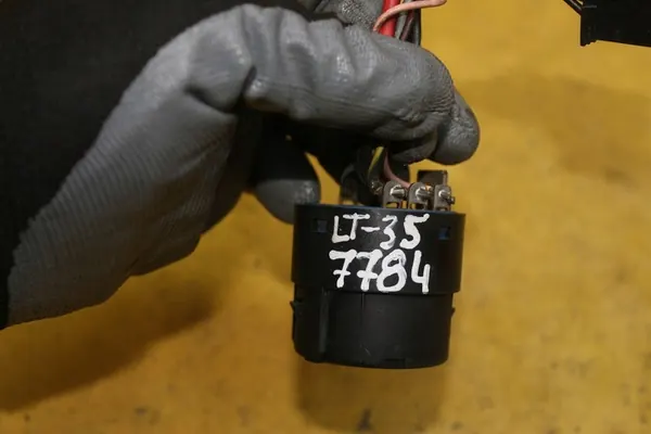 Interruptor de encendido A0005458808 VW LT 35 image 7