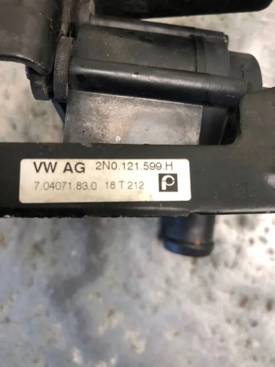 Vattenpump 5Q0965561B för VW Crafter II 7C MAN TGE image 6