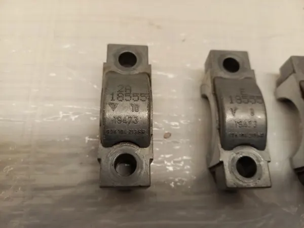 Porsche 996 Kamaxelsluttapp OEM 9961042136R image 3