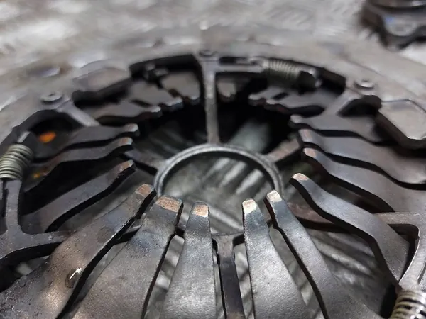 Volante de Dupla Massa + Disco + Placa de Pressão Volvo XC60 I 2.0 D3 image 4