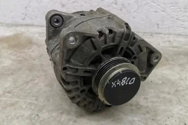 Vaihtovirtageneraattori MERCEDES-BENZ C (W205) A0009061705 image 3