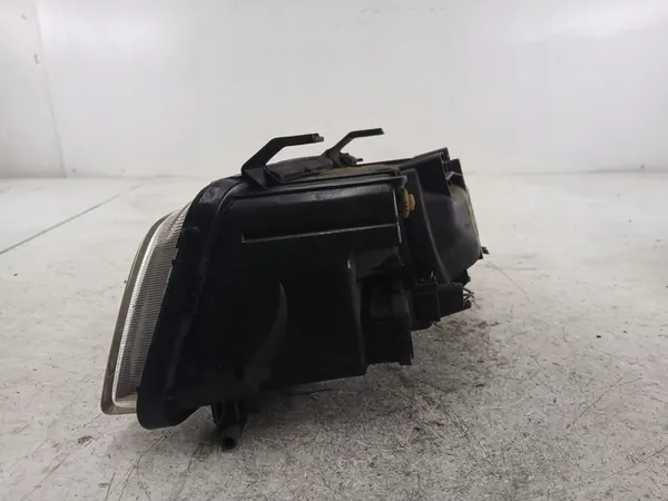 AUDI A4 B5 Faro Derecho + Indicador 8D0941030B image 6