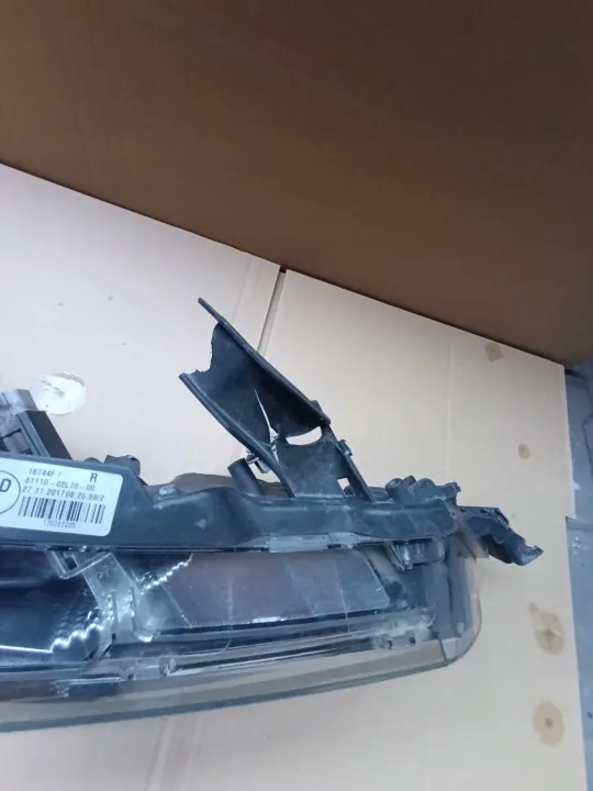 Pha droit OEM 0][;LP09 Toyota Corolla 2016-2018 image 5