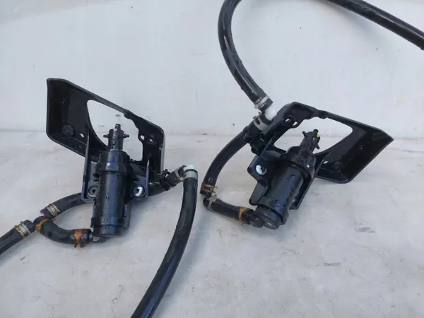 OEM 50553762 Koplampsproeier Alfa Romeo Giulia image 3