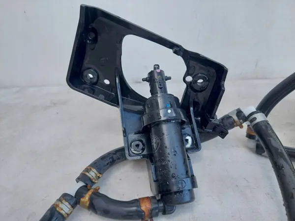 OEM 50553762 Koplampsproeier Alfa Romeo Giulia image 4