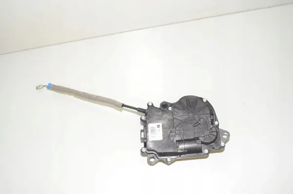 Mécanisme de fermeture coffre BMW X7 OEM 51247441630 image 2