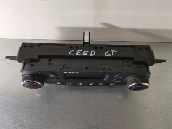 Panneau climatisation Kia Ceed OEM 97250A2212 - Occasion image 3