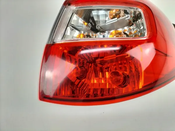 Renault OE 26550-JY00 Lámpara Trasera Derecha image 2