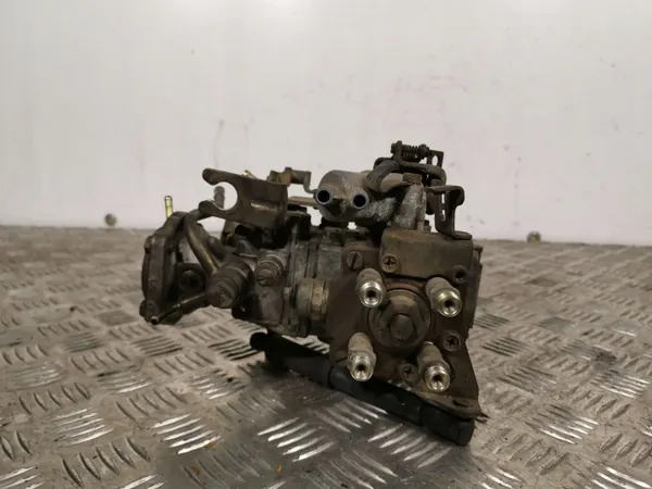 Opel Vectra B Einspritzpumpe OEM 8971392700 image 3