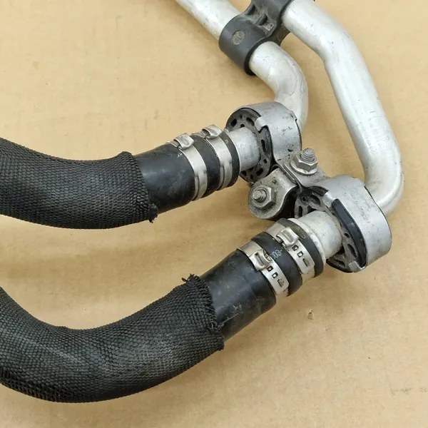 Oliekoeler-slang OEM 1675019000 Mercedes GLE image 5