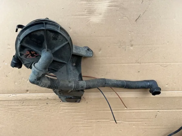 Pompe à air secondaire Audi A6 C5 OEM 06A959253B 1997-2001 image 2
