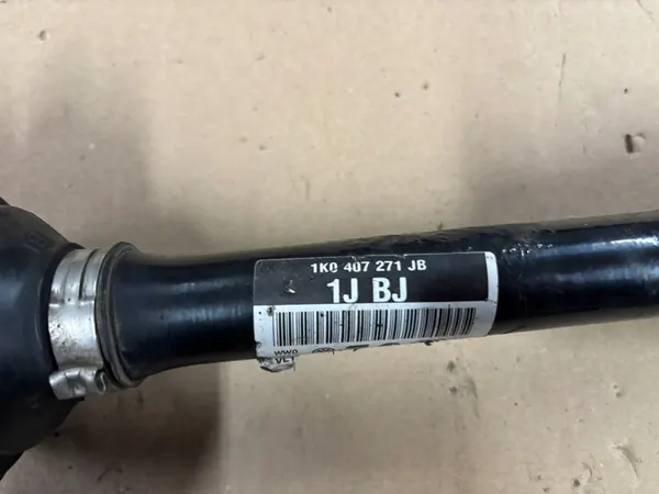 VW GOLF V 1.4TSI Vänster Halvaxel 1K0407271JB image 4