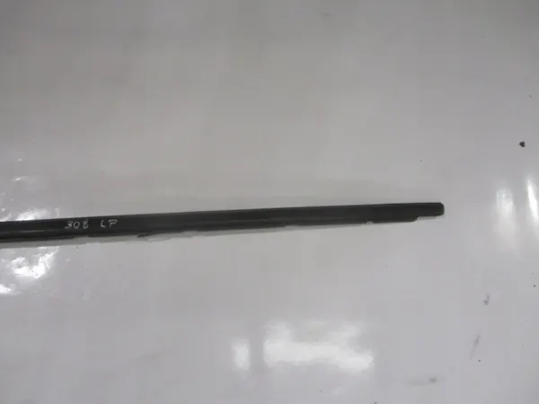 Junta porta dianteira esquerda OEM COE673 Peugeot 308 II image 3